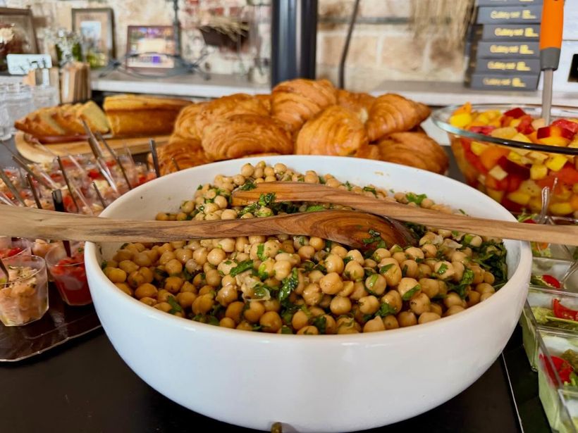 Salade de pois chiches et herbes fraîches